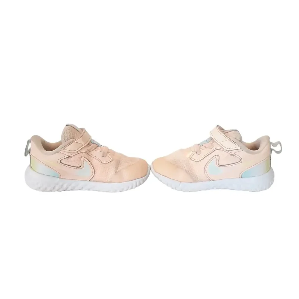 Nike Revolution 5 SE Sneakers Girls 8 Peach Pink Running Shoes Back to School
